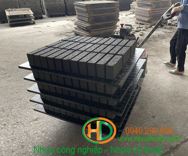 pallet nhựa pvc