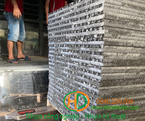 pallet nhựa pvc
